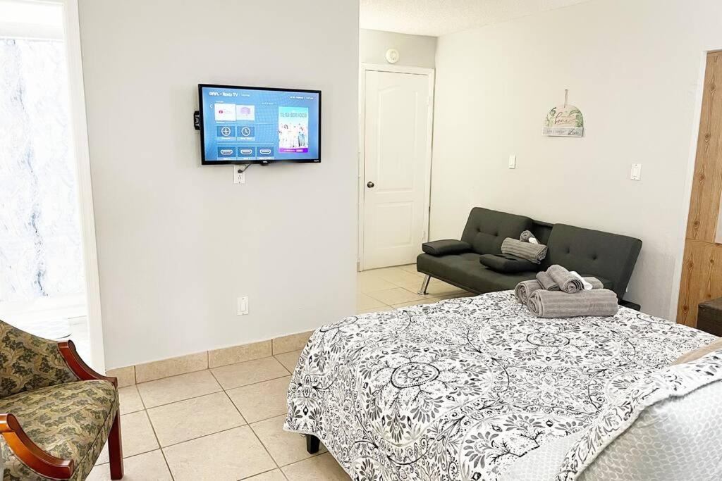 Вилла Amazing & Cozy Duplex Near Zoo Miami ! Экстерьер фото