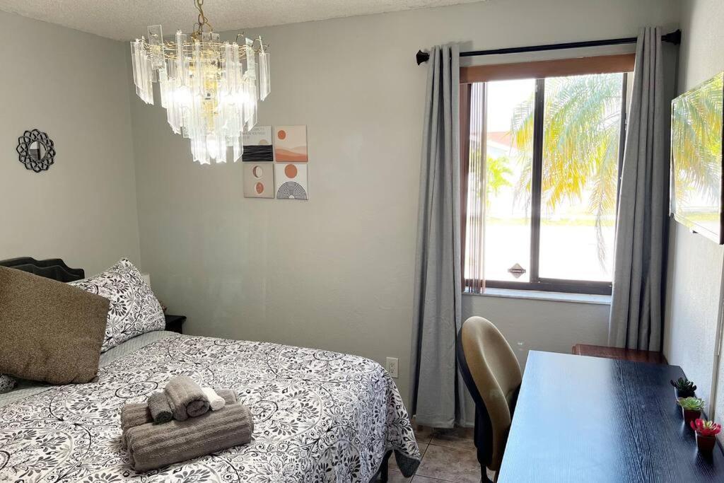 Вилла Amazing & Cozy Duplex Near Zoo Miami ! Экстерьер фото